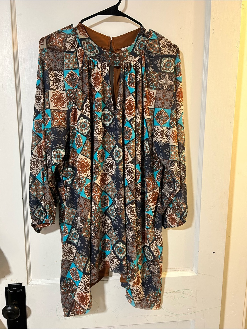 Cato Tile-Print Tie-Neck Tunic in Teal & Brown